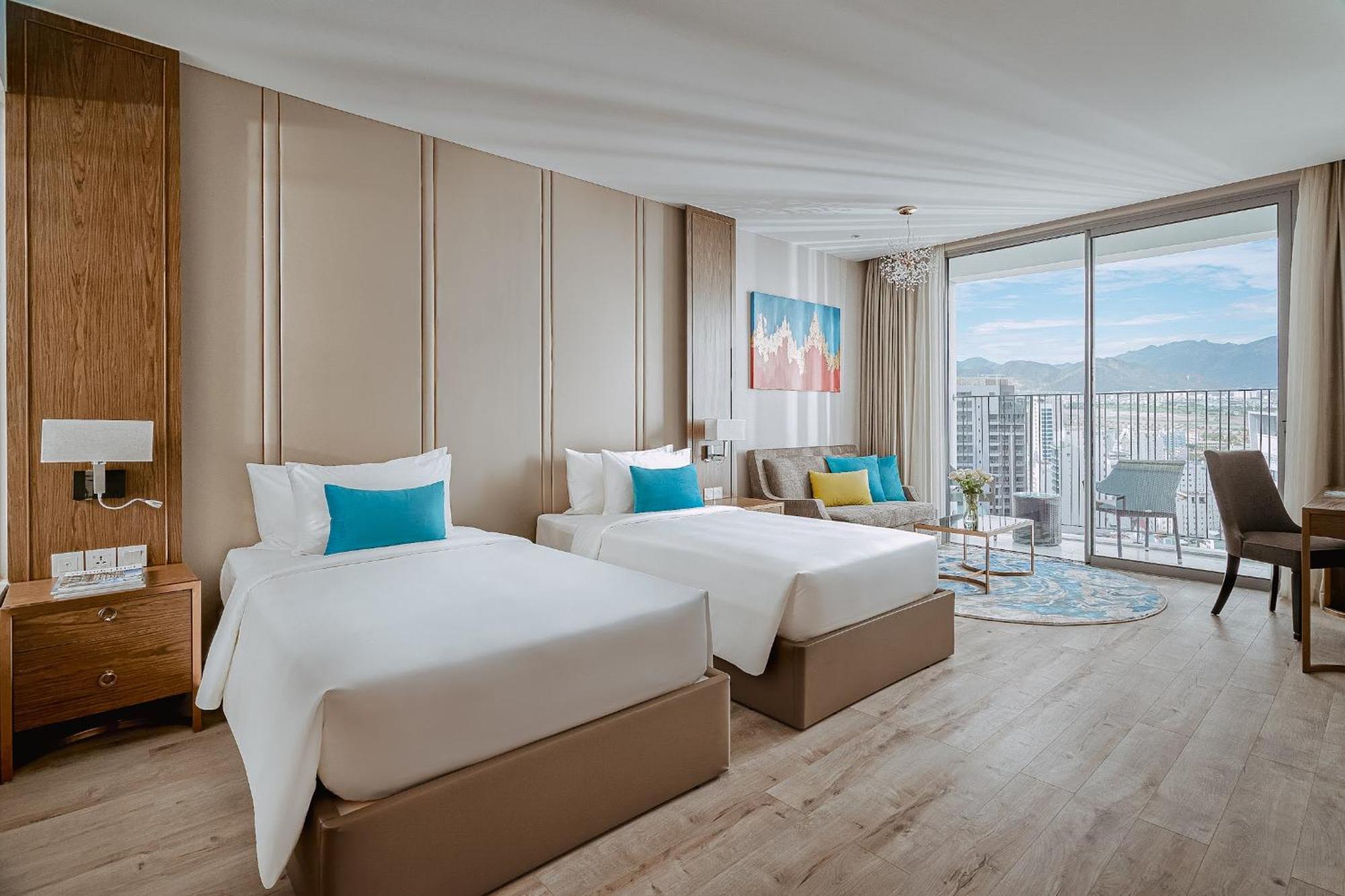 Coastal Panorama Oceanfront Suites ญาจาง ภายนอก รูปภาพ