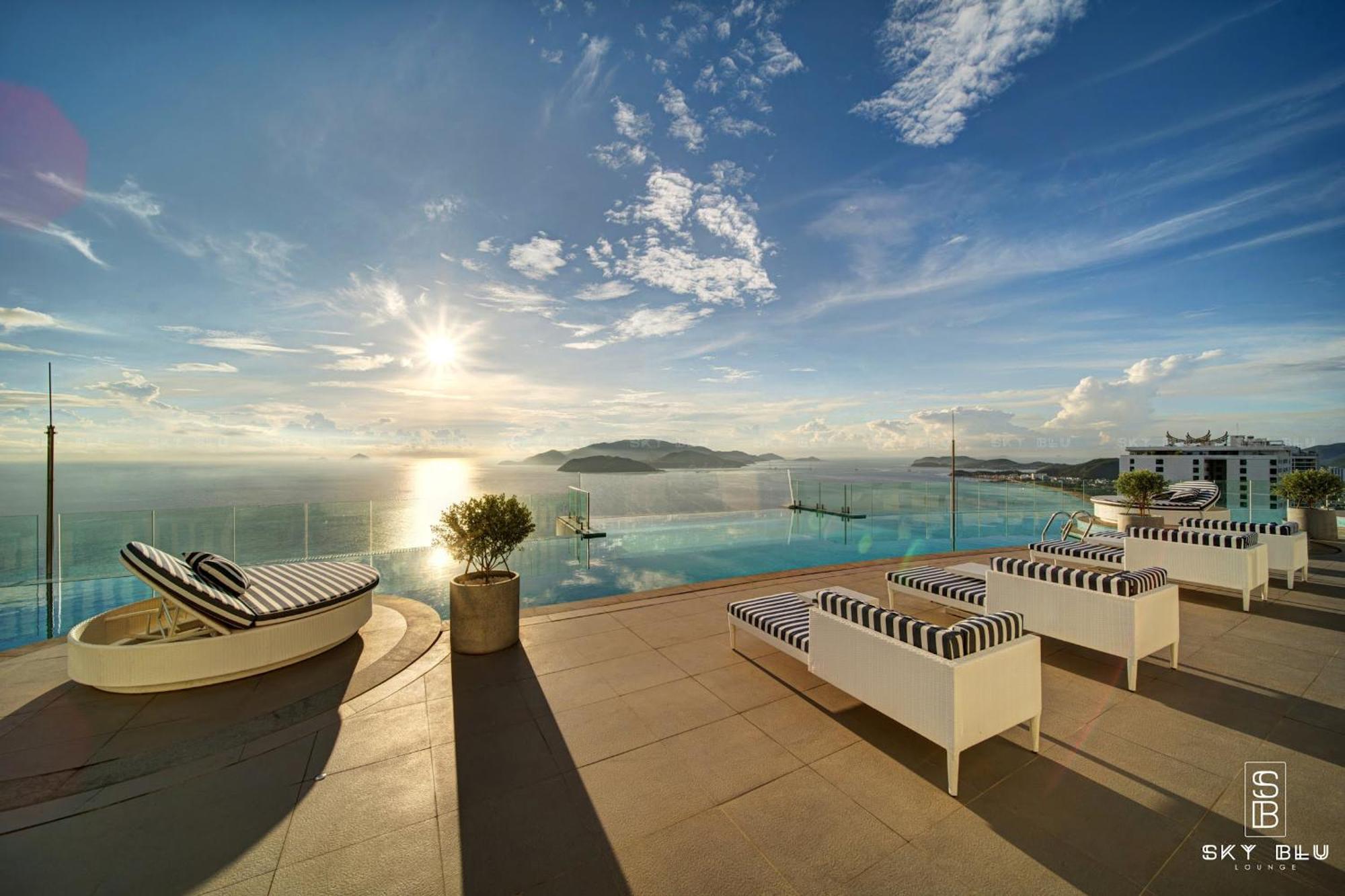 Coastal Panorama Oceanfront Suites ญาจาง ภายนอก รูปภาพ
