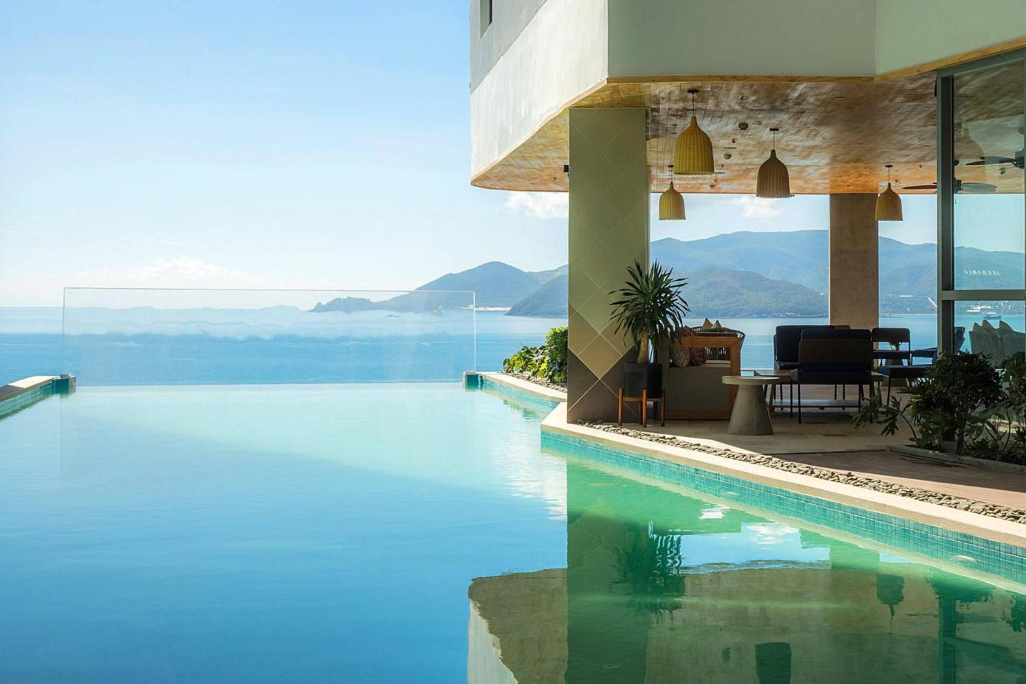Coastal Panorama Oceanfront Suites ญาจาง ภายนอก รูปภาพ