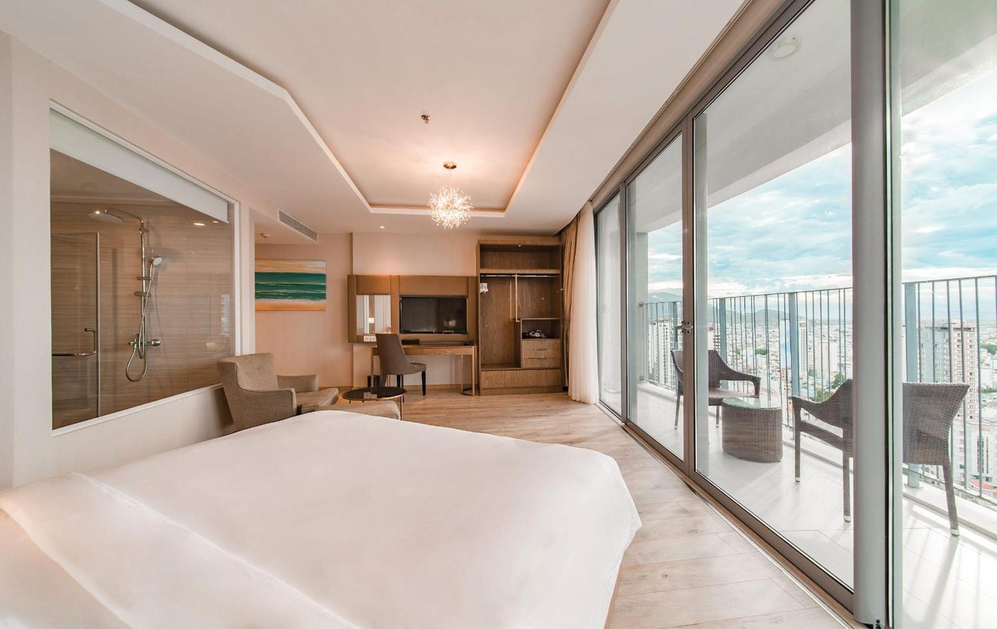 Coastal Panorama Oceanfront Suites ญาจาง ภายนอก รูปภาพ